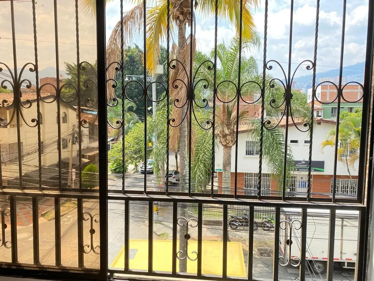 E2 Comodo Y Amplio Apartamento En Laureles Estadio 120 Mts2 Medellín